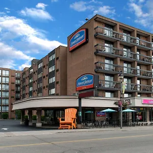 Hotel Howard Johnson Plaza By Wyndham By The Falls, Niagara Falls