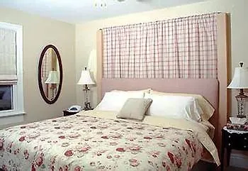 Bluecrest Bed And Breakfast Niagara Falls Hotel