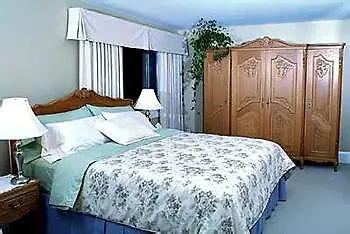 Bluecrest Bed And Breakfast Niagara Falls